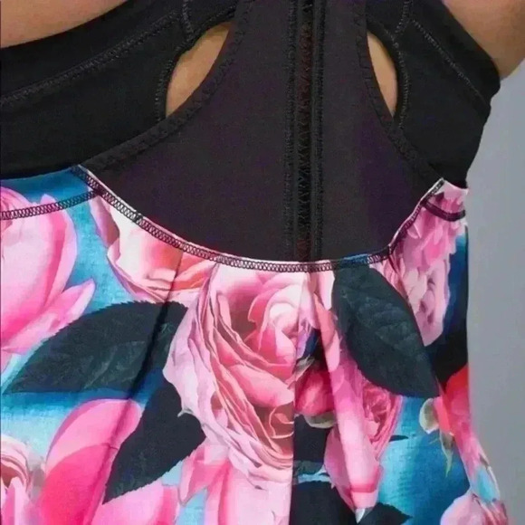LULULEMON Lightened Up Racerback Singlet Tank in Secret Garden Pink Floral - Picture 2 of 11